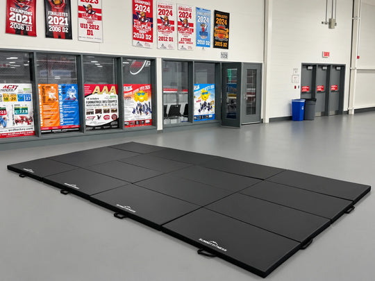 Vinyl Crash Mat with Velcro 4' x 8' - Summum Fitness